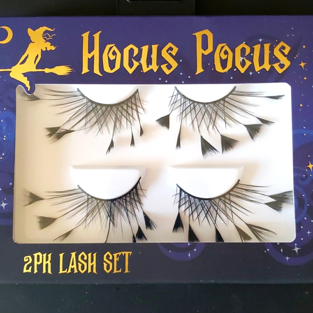 New In Sealed Box Hocus Pocus Eyelashes